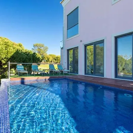 Sleeps 4 Pool Wifi T627032 公寓 *